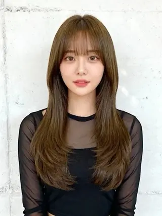 セミロング カラー 韓国レイヤーカット 🫧大阪梅田レイヤーのヘアスタイル