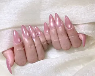 ミディアム トウイ nailのネイルデザイン