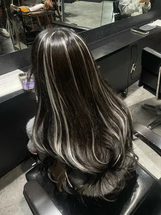 カラー ももか bAteAuのヘアスタイル