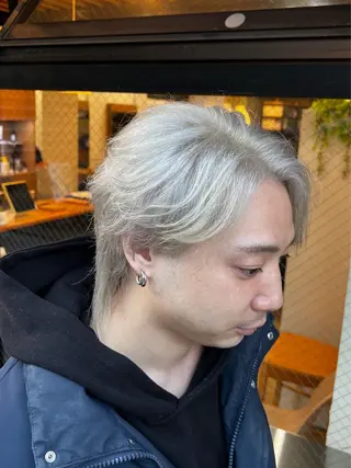 カラー メンズ ダブルカラー寒色系 ボリューム改善ハヤトのヘアスタイル