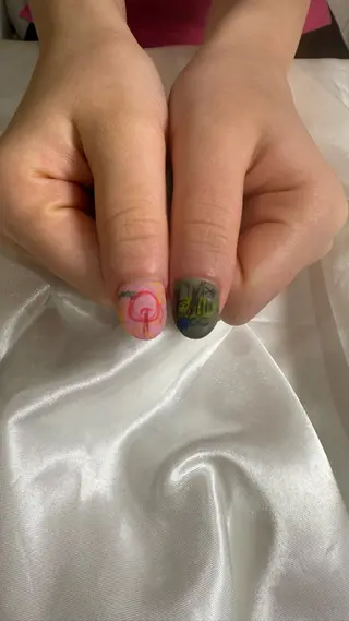 ネイル 栗林 夏鈴のネイルデザイン