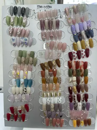 ネイル ラッキーネイルサロン西川口東口店所属・山田 由奈のネイルデザイン