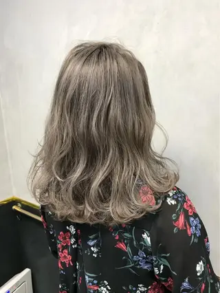 ミディアム 塩川 和弥のヘアスタイル