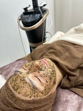 メンズ Lei beauty salon所属・松ヤニワックス専門/ 梅田/Leiのエステ・リラクイメージ