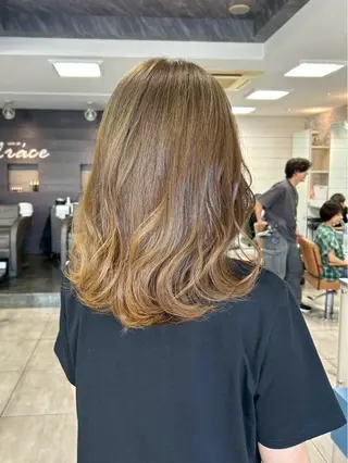 カラー ハイトーンカラー✨ 慶田玲和のヘアスタイル