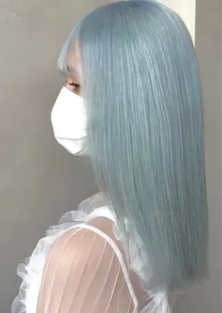 ロング カラー 艶ハイトーンブリーチ 🌈小林侑雅のヘアスタイル