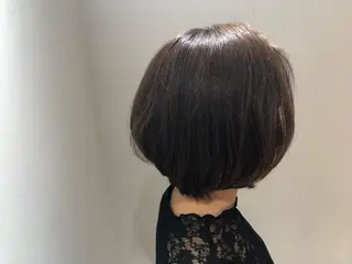 ショート 辻本 夏子のヘアスタイル