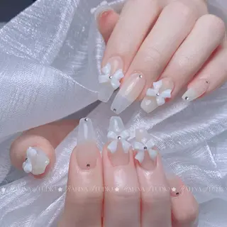 ネイル 玲央 YOYOのネイルデザイン