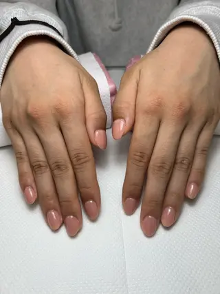 ネイル 名越 彩花のネイルデザイン