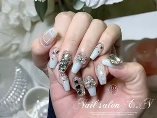 ネイル E.N🦋 長さ出し/持ち込みのネイルデザイン