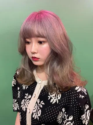 ミディアム カラー YEAU　PLUS所属・極上の艶髪 RINAのヘアスタイル