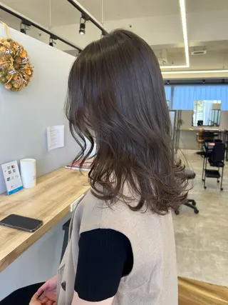 セミロング カラー 木寺 樹莉のヘアスタイル