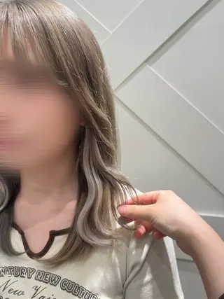 セミロング しゅり/韓国艶カラー 🩶🫧エクステ🎀のヘアスタイル