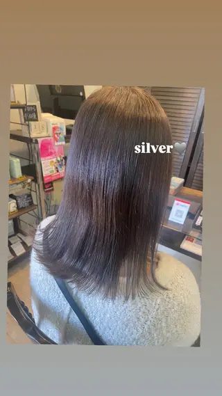 ミディアム ルプラボウ/鈴木 颯天のヘアスタイル