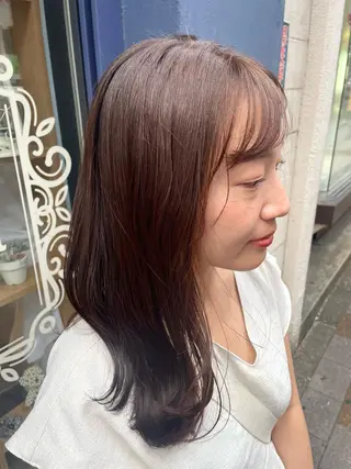 ミディアム カラー 小柳 夏美のヘアスタイル