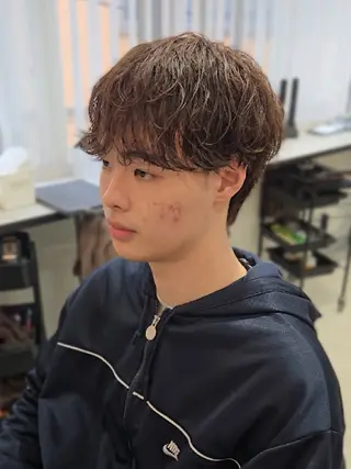 メンズ パーマ ミディアム Lapis 名古屋駅前店所属・LEN名古屋/パーマ 海外ヘア/メンズ特化のヘアスタイル