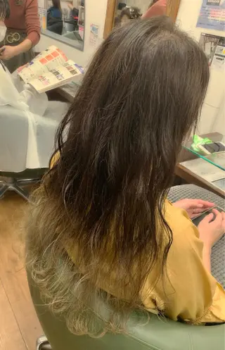 ロング カラー march merryのヘアスタイル