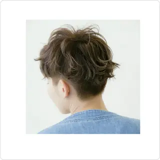 ショート カラー feel所属・Ogawa maiのヘアスタイル