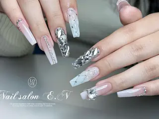 ネイル E.N🦋 長さ出し/持ち込みのネイルデザイン