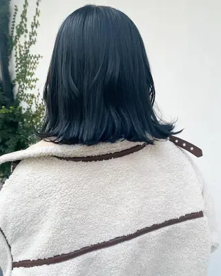ショート カラー tonari 梅田、中崎町のヘアスタイル