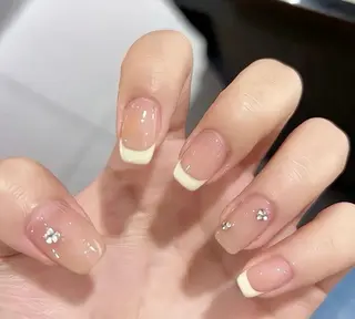 ネイル 高木 維麗絲のネイルデザイン