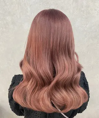 ロング 🩶西 雪乃/透明感 くすみカラー🫧のヘアスタイル