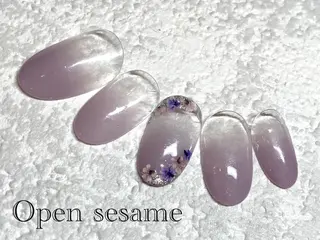 ネイル 遠藤 志乃のネイルデザイン