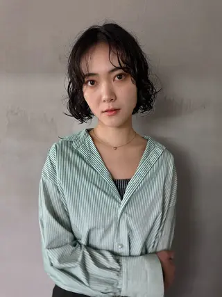 ミディアム パーマ album銀座店所属・似合わせパーマ 癖毛カットのヘアスタイル