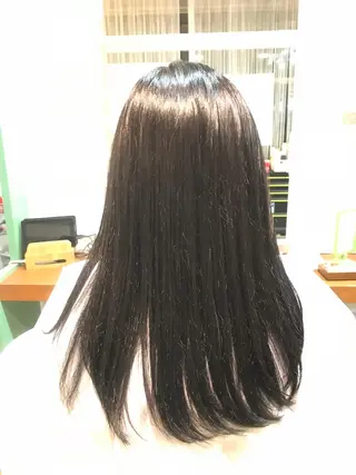 カラー 川村 綾のヘアスタイル