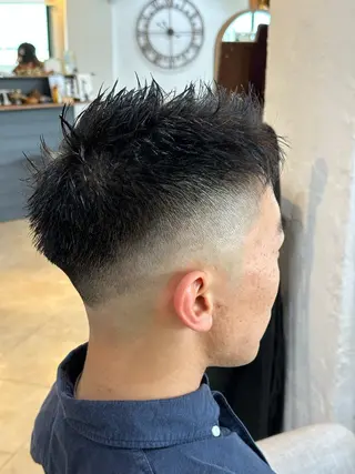 ショート メンズ スパイキー/ ピンパーマ/緑川雄也のヘアスタイル