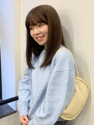 セミロング カラー 落合希 Olivebeigeのヘアスタイル