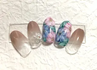 ネイル Up styleのネイルデザイン