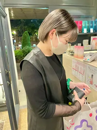 ショート ショート ボブ 梅田 木戸健人のヘアスタイル