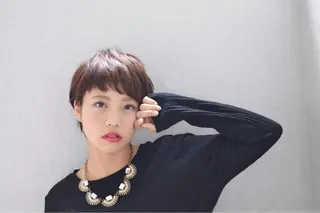 ショート WHOLE所属・花井 啓好のヘアスタイル