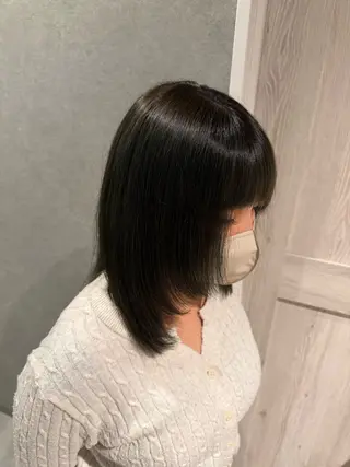 セミロング Applause ミナのヘアスタイル