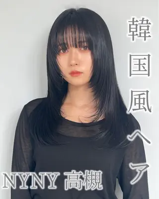 ミディアム カラー 顔周りレイヤーカット 透明感カラー達冨のヘアスタイル