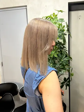 ミディアム カラー ハイライト/レイヤー ミルクティー/山本のヘアスタイル