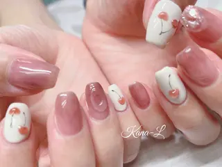 ネイル 芦辺 香奈のネイルデザイン