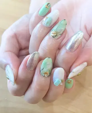 ネイル eclale nのネイルデザイン