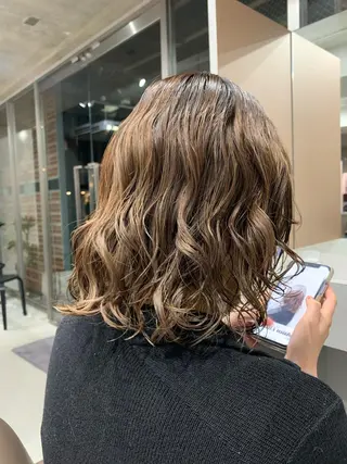 ミディアム パーマ ボブパーマコテ巻き風 パーマNo1深江秀平のヘアスタイル