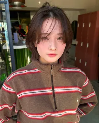 ミディアム カラー ナチュラル・ハイトー ン🏆HINOKIのヘアスタイル