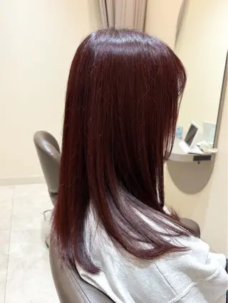 セミロング カラー 伊藤 未来のヘアスタイル