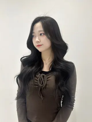 ロング カラー MAEUL NAGOYA所属・⛓ワンホンレイヤー 🥀🖤/あいりのヘアスタイル