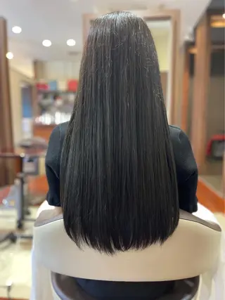 ロング 北泉 里彩のヘアスタイル