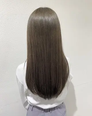 ロング カラー 鈴木 結のヘアスタイル