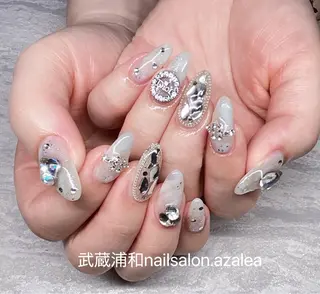 ネイル R inのネイルデザイン