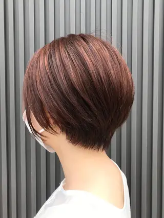 ショート 南 妃那のヘアスタイル