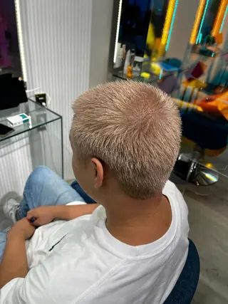 ショート パーマ メンズ &CREW スタッフのヘアスタイル