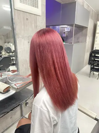 セミロング カラー レイヤーの魔術師 𓍼takumi𓍼のヘアスタイル