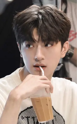 メンズ メンズセンターパート 🇰🇷wakanaのヘアスタイル